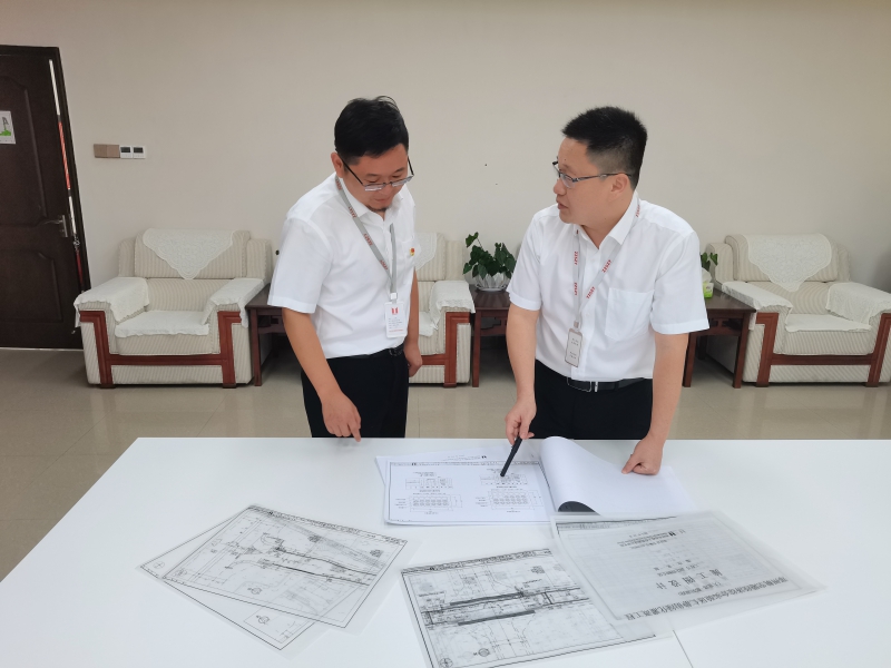 工作照1.jpg